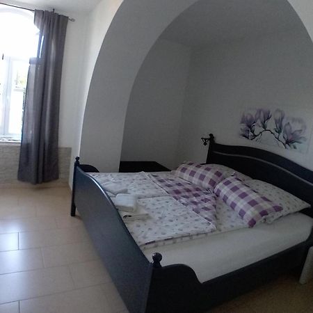 Vivi Studio Apartments Mali Losinj Bilik gambar