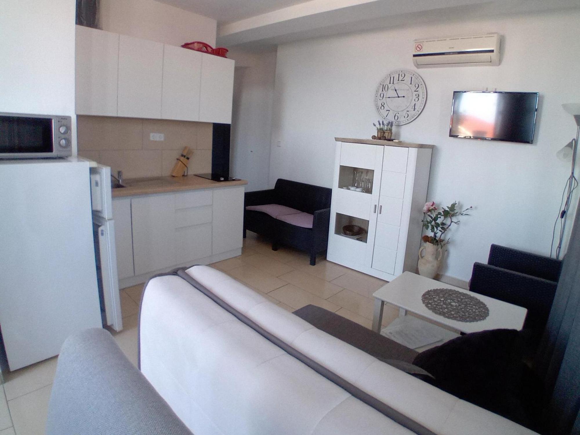 Vivi Studio Apartments Mali Losinj Bilik gambar